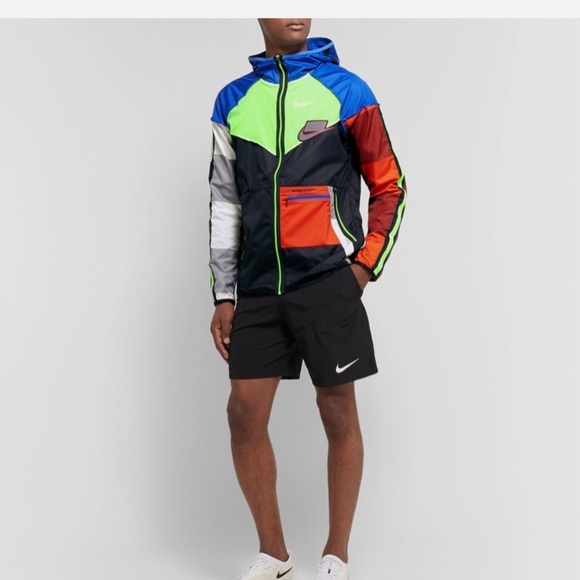 Nike Running Run Wild Pack Windrunner Jacket - Picture 2 of 16